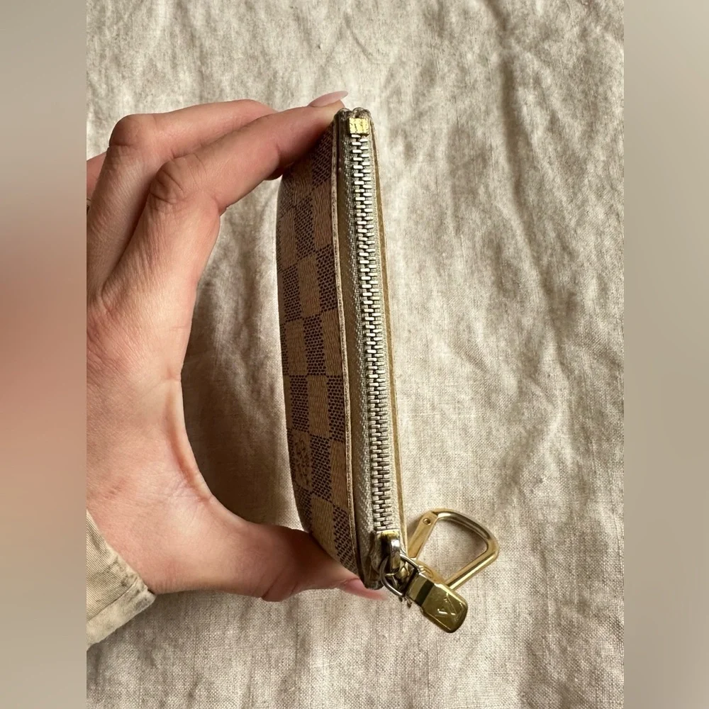 💎 Louis Vuitton Damier Azur Key Cles DISCONTINUED! - Picture 7 of 8